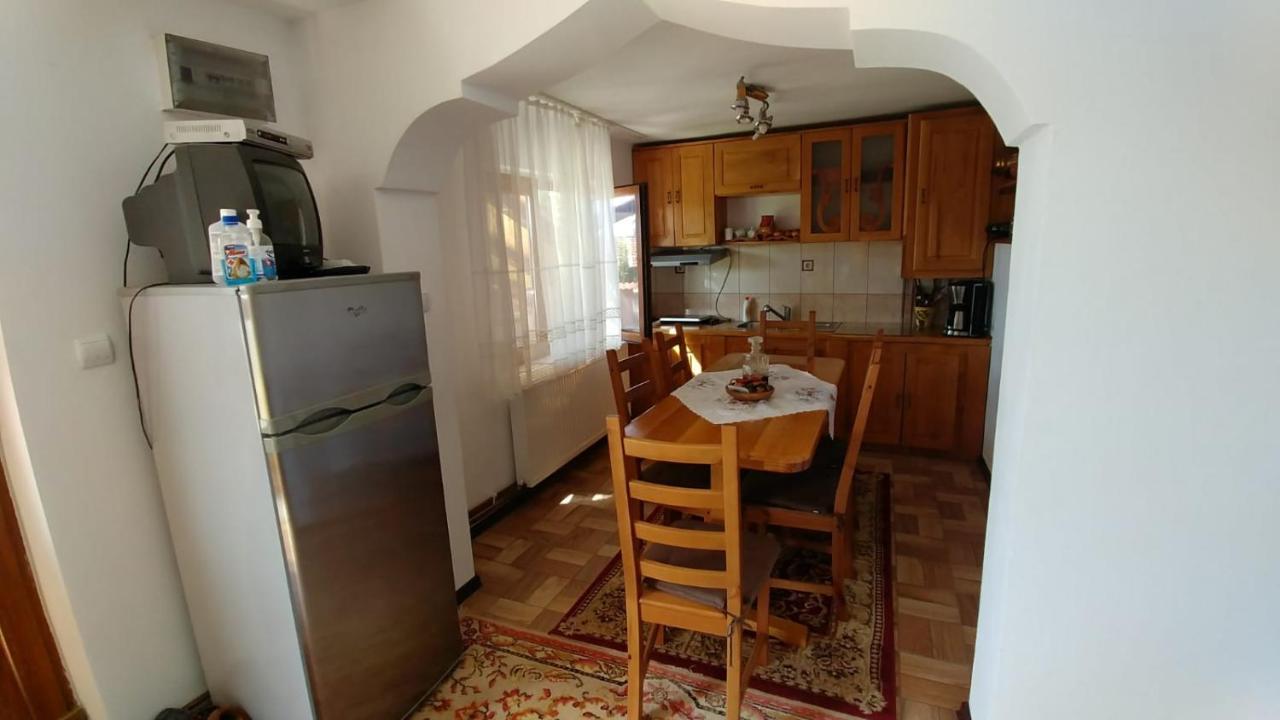 Casa Darius Villa Novaci Străini Exterior foto